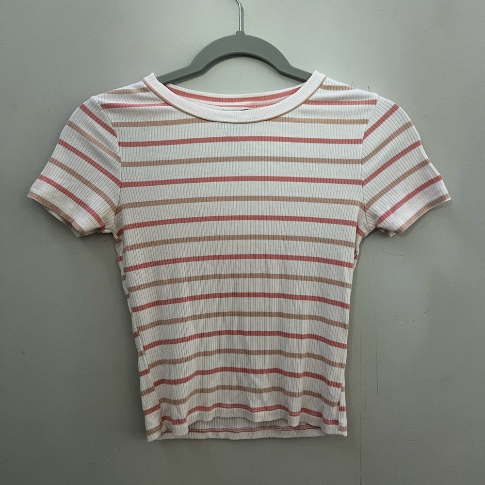 Forever 21 Pink and White Ribbed Top